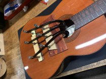 Collage de chevalet guitare classique 