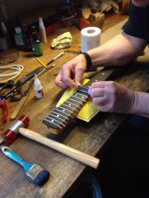 Refrettage Fender Stratocaster - Atelier de Lutherie Portier &amp; Gaudin Musique