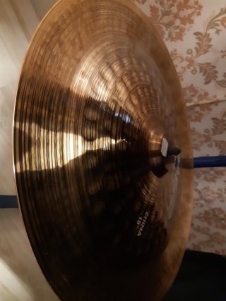 Paiste 900 series 18"
