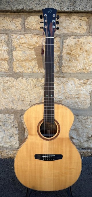 Dowina Vintage Series, Chardonnay Grand Auditorium, Swiss Spruce/Walnut
